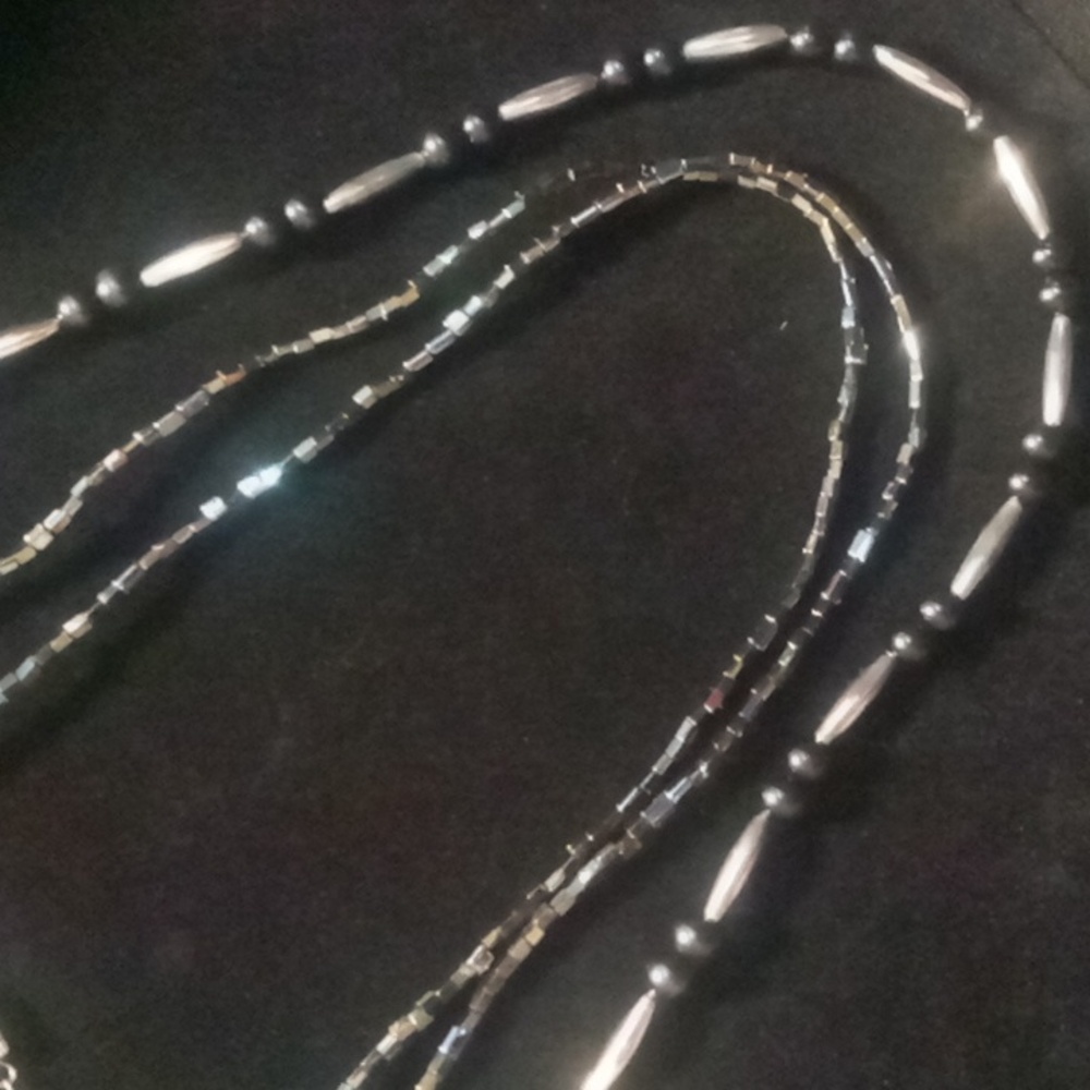 Vintage 2 necklaces Black and Silver Beaded Necklace hermitite & glass